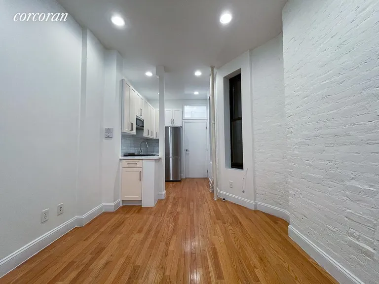 New York City Real Estate | View 421 East 81st Street, 1RW | room 1 | View 2