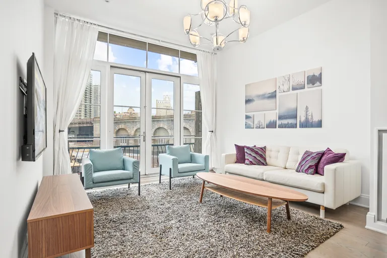 New York City Real Estate | View 42 Main Street, 5B | 2 Beds, 2 Baths | View 1