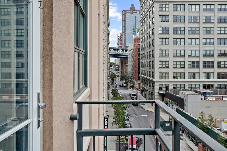 New York City Real Estate | View 42 Main Street, 5B | room 9 | View 10