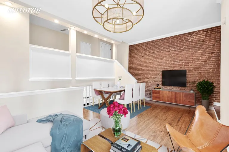New York City Real Estate | View 264 West 77th Street, 8 | 1.5 Beds, 1 Bath | View 1