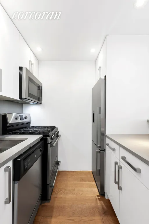 New York City Real Estate | View 111 Third Avenue, 6K | Kitchen | View 5