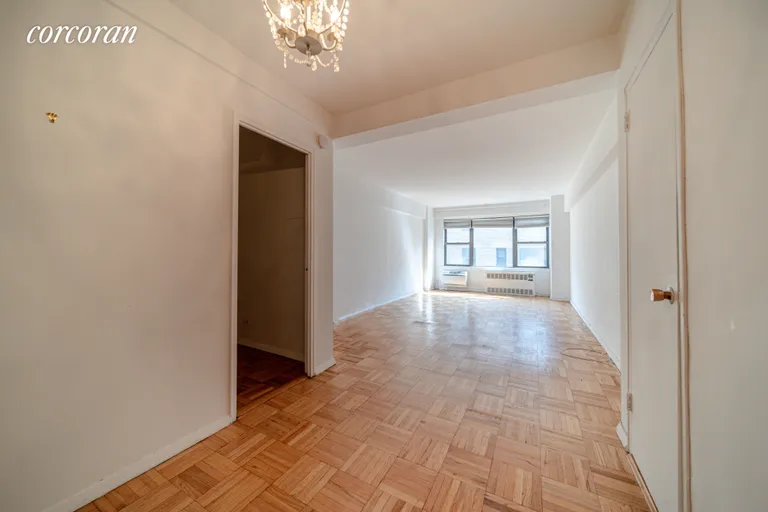 New York City Real Estate | View 210 East 36th Street, 9C | room 1 | View 2