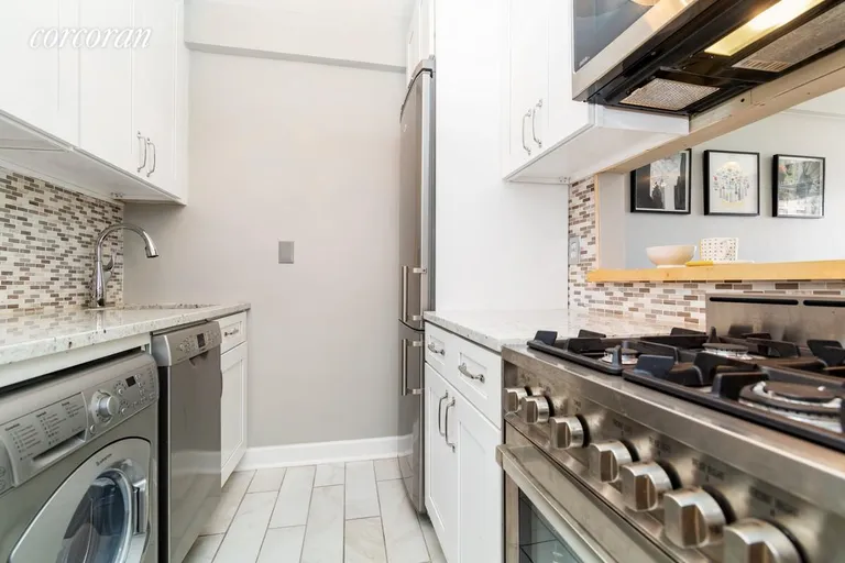 New York City Real Estate | View 30 West 60th Street, 12Y | 1 Bath | View 1