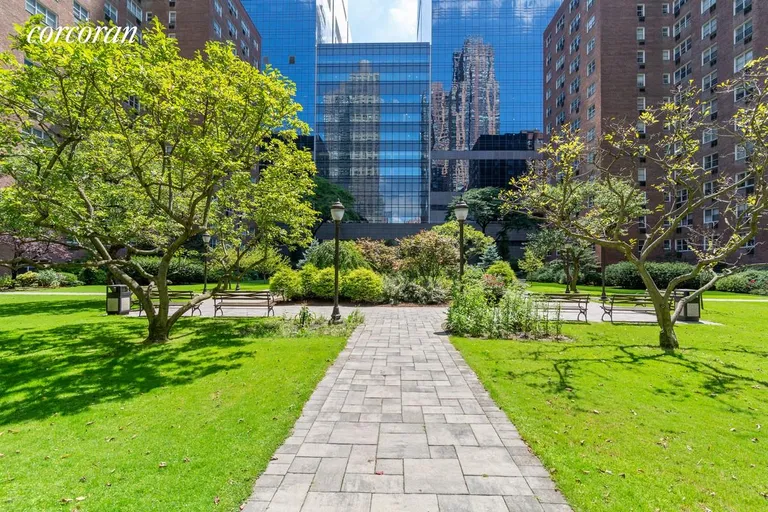 New York City Real Estate | View 30 West 60th Street, 12Y | room 5 | View 6