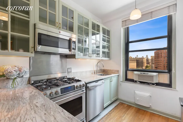 New York City Real Estate | View 924 West End Avenue, 92 | room 3 | View 4