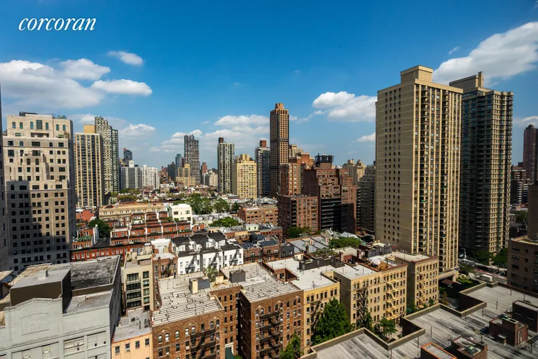 New York City Real Estate | View 301 East 79th Street, 21H | 2 Beds, 2 Baths | View 1