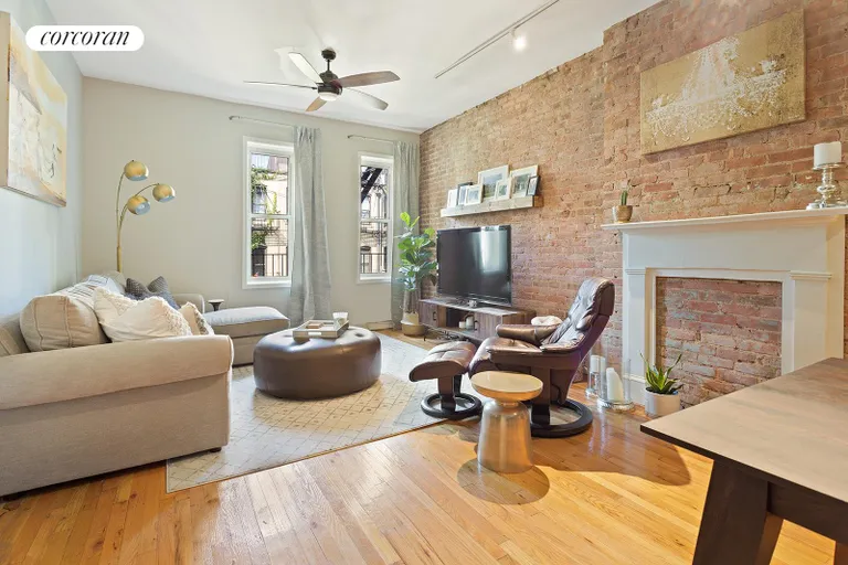 New York City Real Estate | View 331 East 92nd Street, 4B | 2 Beds, 1 Bath | View 1