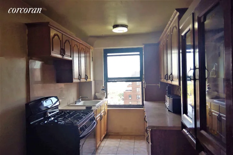 New York City Real Estate | View 385 Grand Street, L2004 | room 37 | View 38