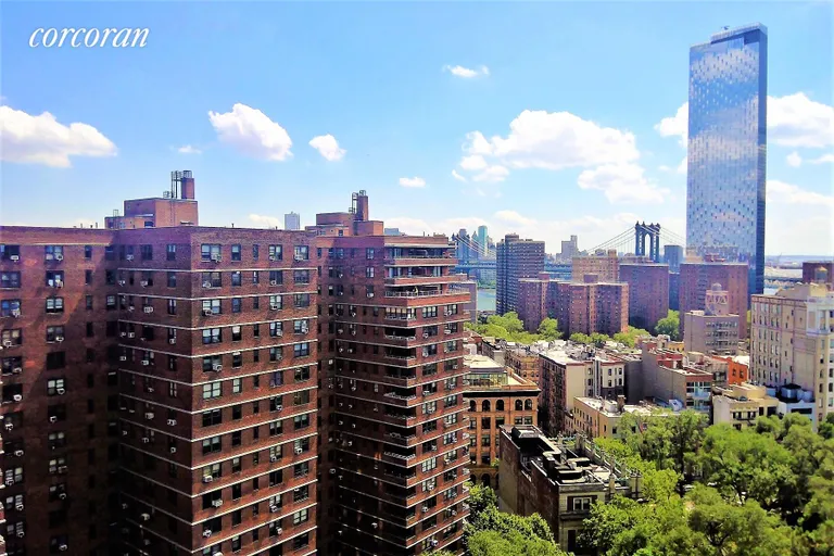 New York City Real Estate | View 385 Grand Street, L2004 | room 25 | View 26