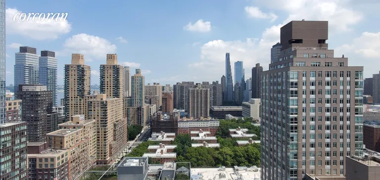 New York City Real Estate | View 555 West 59th Street, 28A | View | View 4