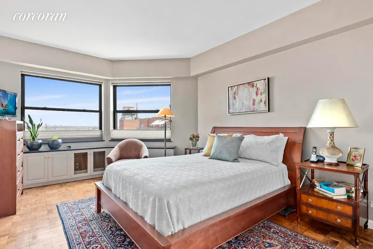 New York City Real Estate | View 80 East End Avenue, 20B | Master BR | View 6