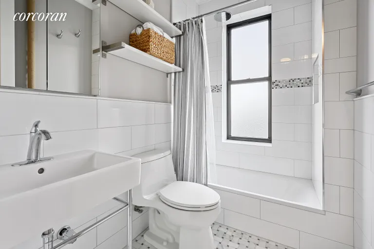 New York City Real Estate | View 24-51 38th Street, D5 | room 4 | View 5