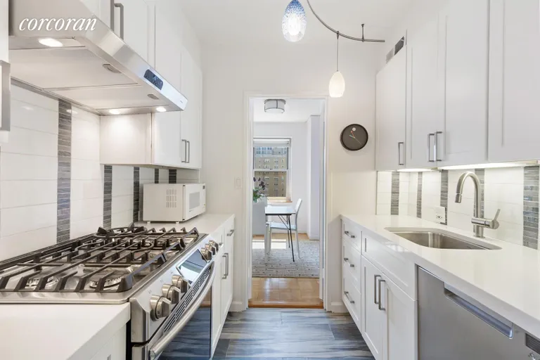 New York City Real Estate | View 20 East 9th Street, 11F | Kitchen | View 5