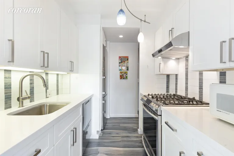 New York City Real Estate | View 20 East 9th Street, 11F | Kitchen | View 6