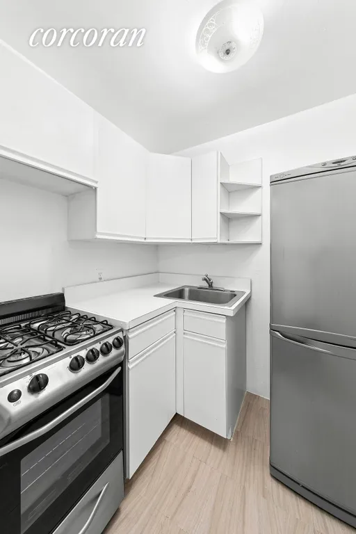 New York City Real Estate | View 430 East 77th Street, 4B | 3 | View 2