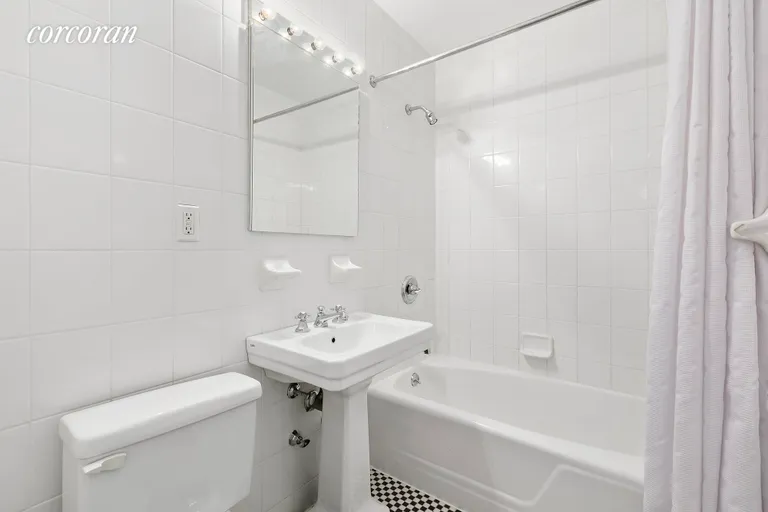 New York City Real Estate | View 215 East 80th Street, 2J | room 5 | View 6