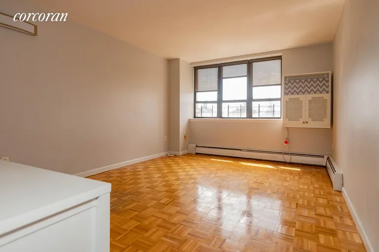 New York City Real Estate | View 300 West 110th Street, 20-J | room 2 | View 3