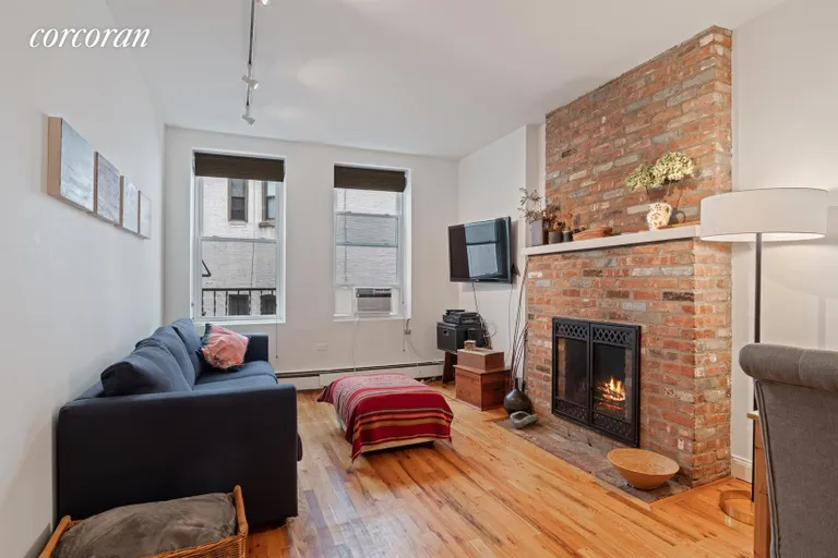 New York City Real Estate | View 301 5th Avenue, 2R | 2 Beds, 1 Bath | View 1