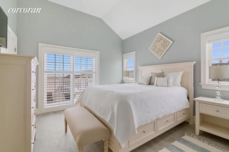 New York City Real Estate | View 20 Graham Place | room 3 | View 4