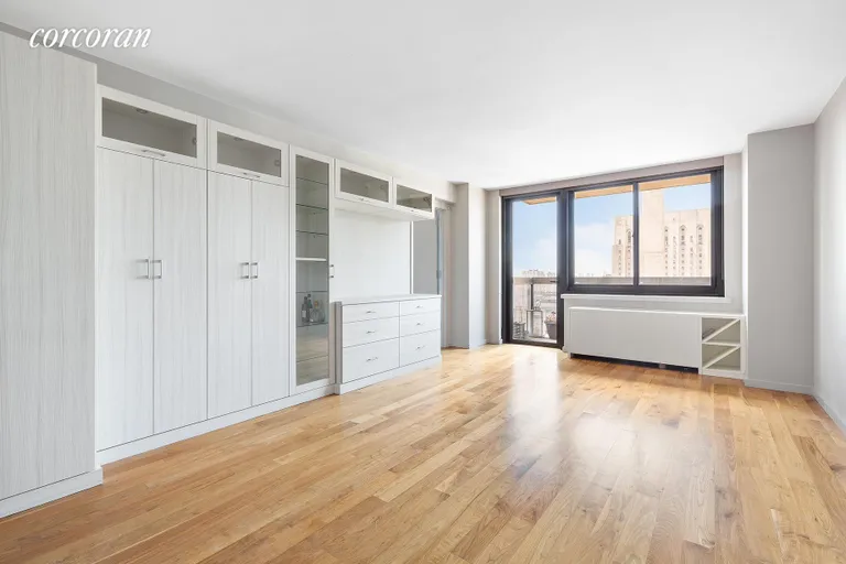 New York City Real Estate | View 515 East 72nd Street, 29E | 2 Beds, 2 Baths | View 1