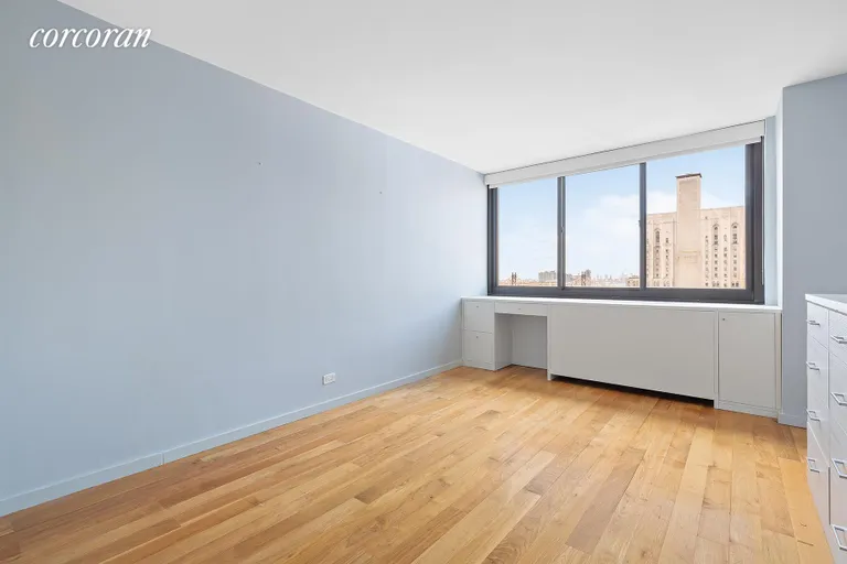 New York City Real Estate | View 515 East 72nd Street, 29E | room 4 | View 5