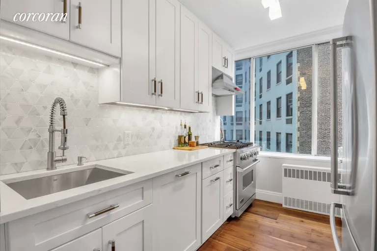 New York City Real Estate | View 61 West 62Nd Street, 6D | room 4 | View 5
