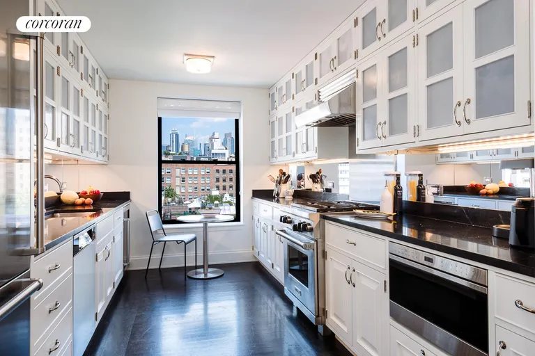New York City Real Estate | View 150 West 12th Street, 7 W | room 3 | View 4