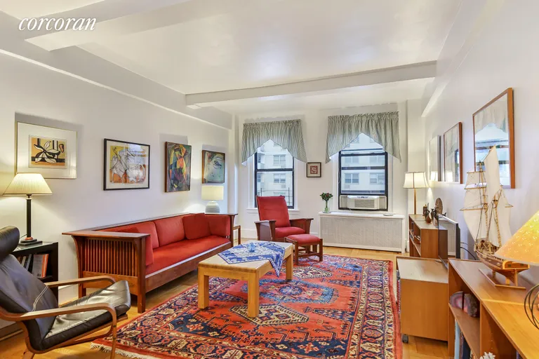 New York City Real Estate | View 123 West 93rd Street, 10G | Living room with traditional design. | View 2
