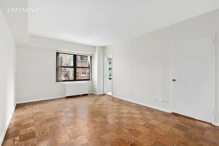 New York City Real Estate | View 160 East 38th Street, 17D | room 1 | View 2