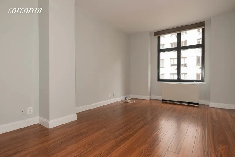 New York City Real Estate | View 188 East 70th Street, 8D | room 4 | View 5