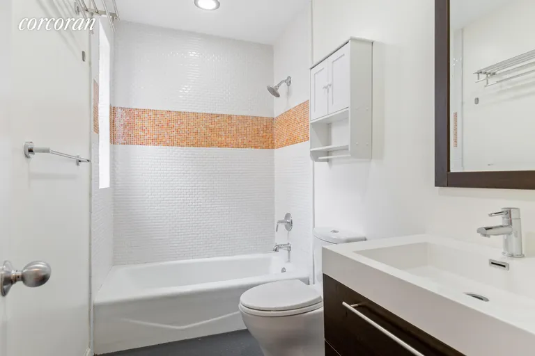 New York City Real Estate | View 452 15th Street, 4L | Master Bathroom | View 8