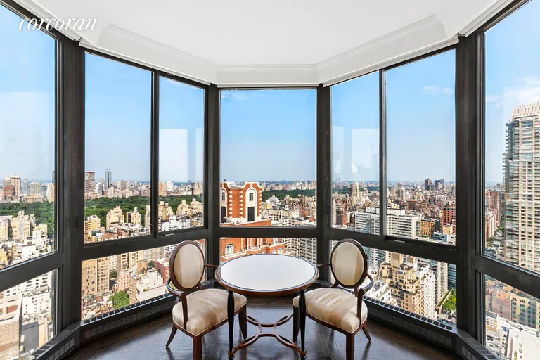 New York City Real Estate | View 200 East 65th Street, 41N | Living room | View 4