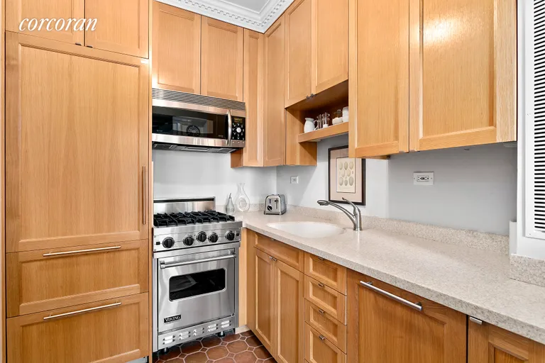 New York City Real Estate | View 250 West 21st Street, 1/2 | room 1 | View 2