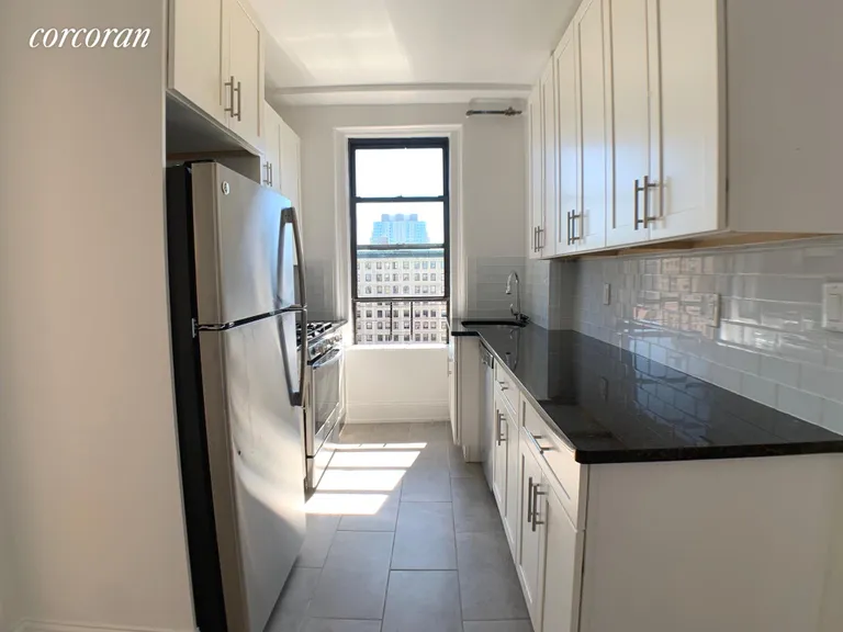 New York City Real Estate | View 782 West End Avenue, 123 | room 4 | View 5