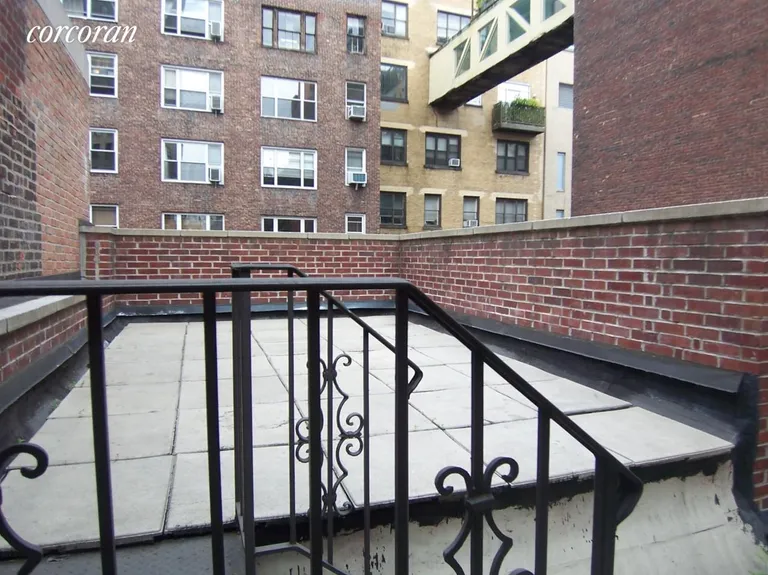 New York City Real Estate | View 57 East 77th Street | Roof top deck | View 12