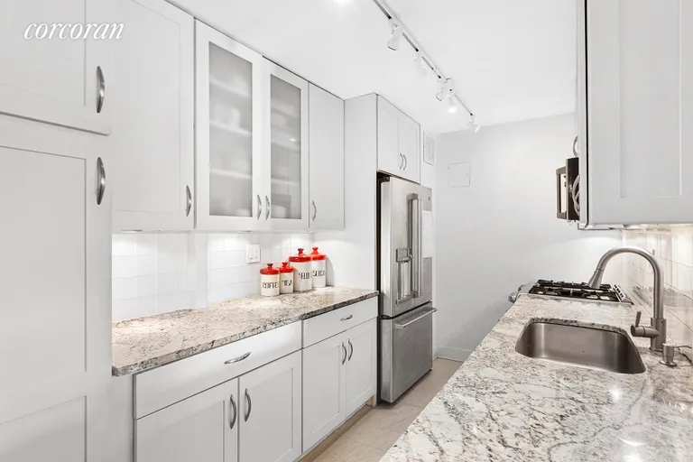 New York City Real Estate | View 401 East 89th Street, 8GH | Kitchen | View 2