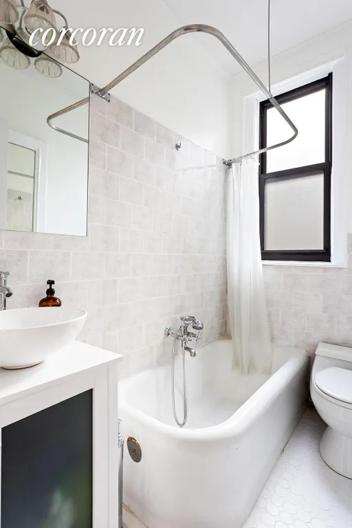 New York City Real Estate | View 203 West 98th Street, 4DC | Bathroom | View 7