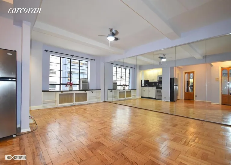 New York City Real Estate | View 140 East 40th Street, 6C | 1 Bath | View 1