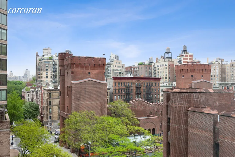 New York City Real Estate | View 1192 Park Avenue, 6D | Peek of Central Park  | View 5