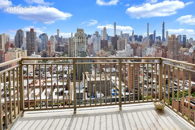 New York City Real Estate | View 301 East 79th Street, 32s | room 4 | View 5
