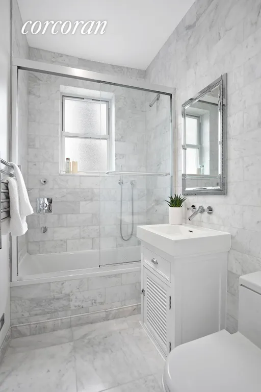 New York City Real Estate | View 139 East 30th Street, 6C | Bathroom | View 4
