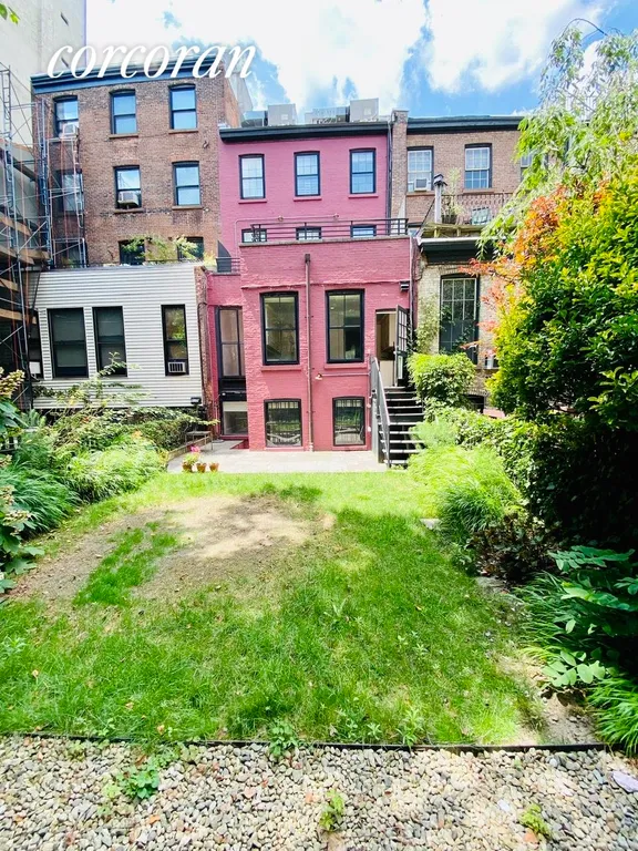 New York City Real Estate | View 157 Columbia Heights | Backyard | View 13