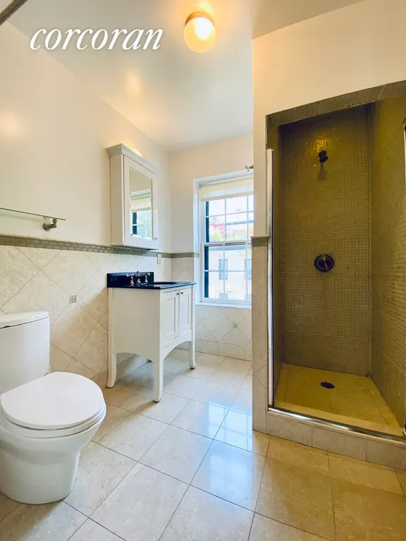 New York City Real Estate | View 157 Columbia Heights | Bathroom | View 16