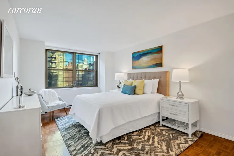 New York City Real Estate | View 301 East 79th Street, 11S | room 3 | View 4
