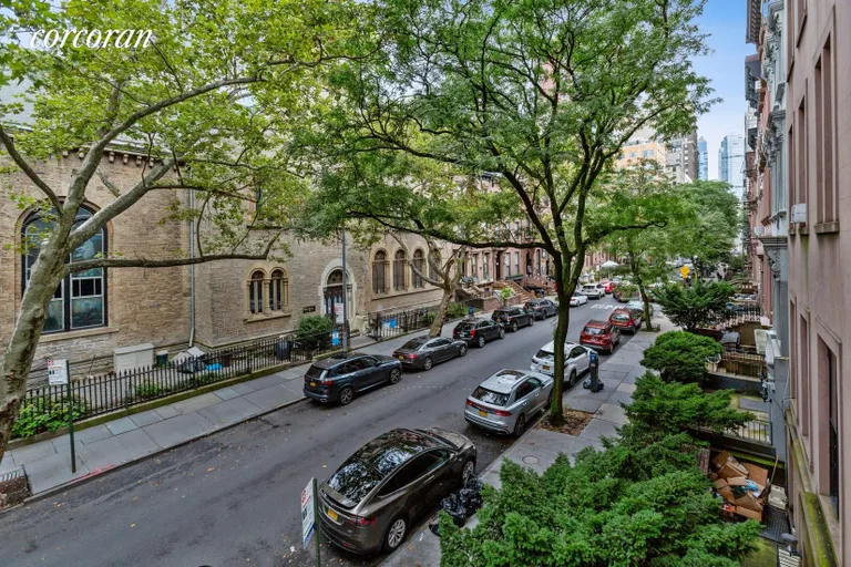 New York City Real Estate | View 100 Remsen Street, 3B | room 6 | View 7