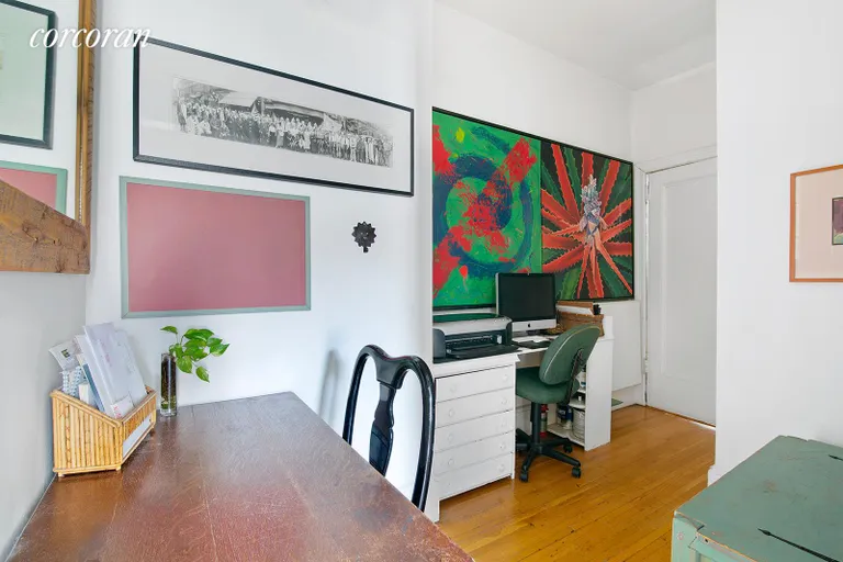 New York City Real Estate | View 307 6th Avenue, 4R | Entry way with enough room to be used as an office | View 5