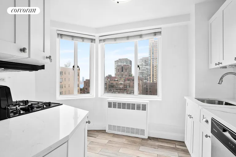 New York City Real Estate | View 411 East 53rd Street, 20C | Windowed kitchen | View 4