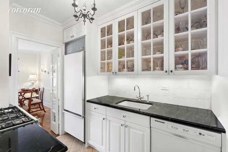 New York City Real Estate | View 203 East 72nd Street, 14C | room 7 | View 8
