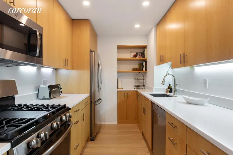 New York City Real Estate | View 250 West 90th Street, PH1D | Kitchen | View 2