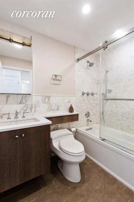 New York City Real Estate | View 250 West 90th Street, PH1D | Primary Bathroom | View 4